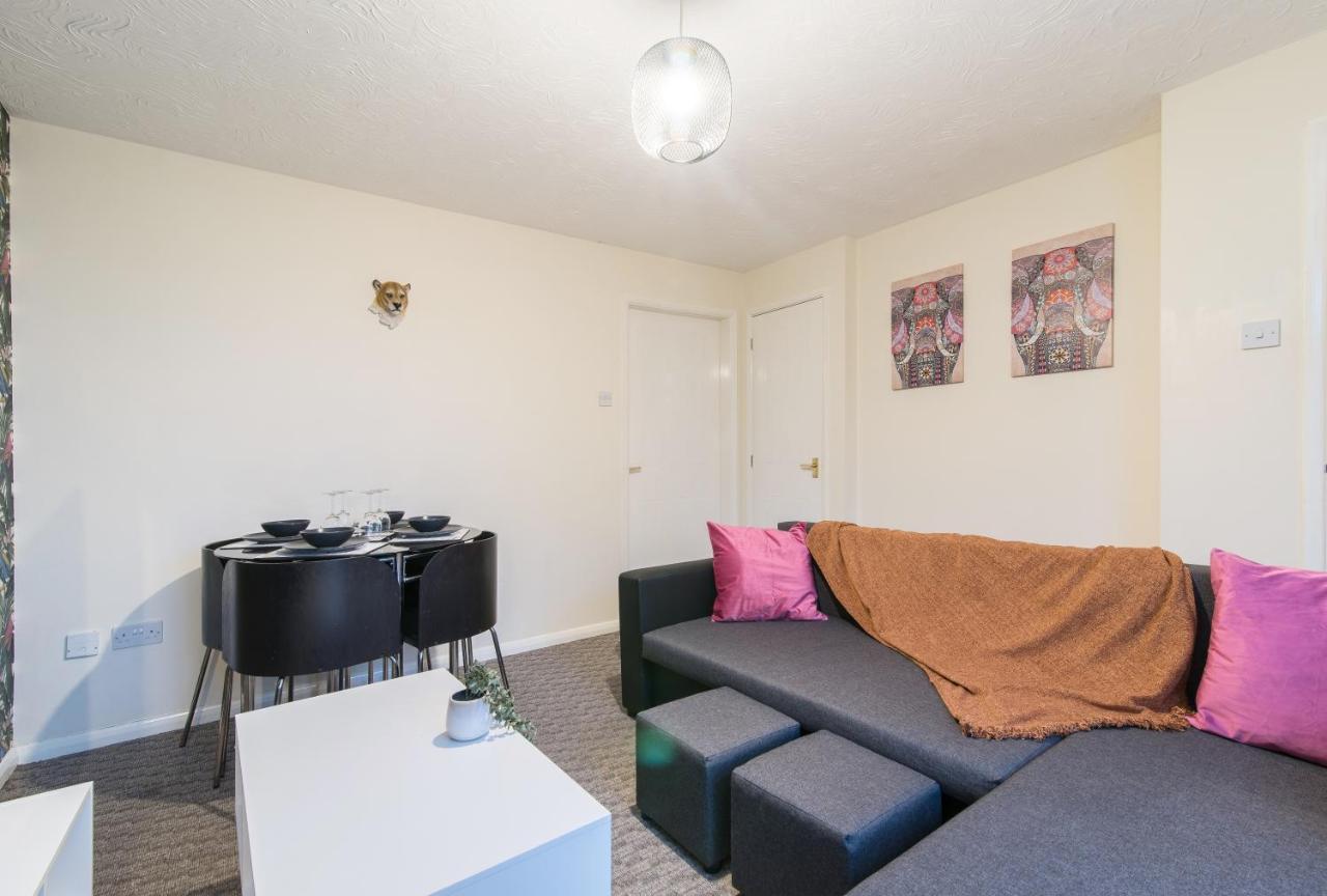 Coventry- Perchfoot 3 Bedroom Contractor And Pet-Friendly Spacious House By Sublime Stays Kültér fotó